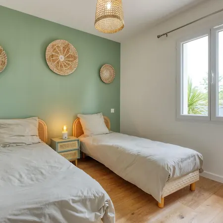 Grande Depee By Interhome Villa Grayan-et-l'Hopital